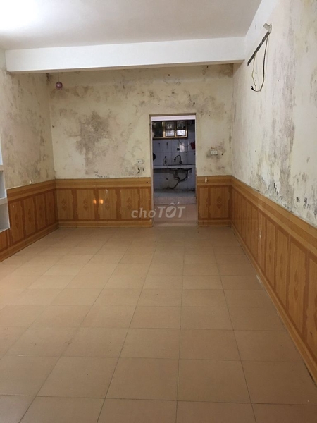 Căn hộ tầng 1 ,tập thể nhà hát tuồng, khu văn hóa nghệ thuật Mai Dịch,Cầu Giấy,Hà Nội.