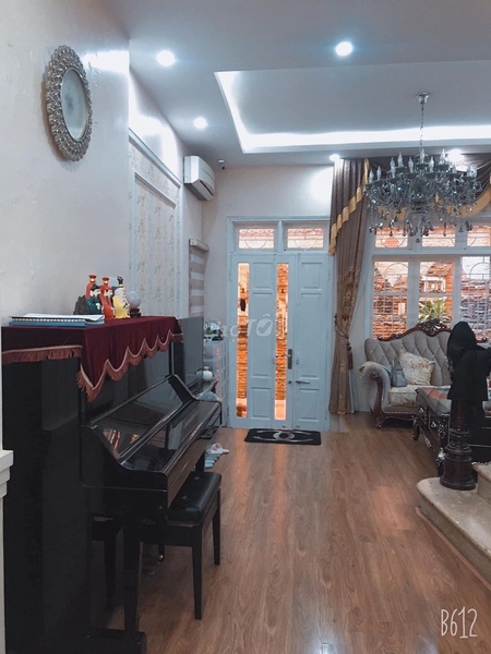 NHÀ VƯỜN - SÂN ĐẸP - GẦN PHỐ 80M2 6,8 TỶ