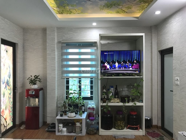 Bán nhà Quận Tây Hồ 32m² 3 ngủ 5 tầng