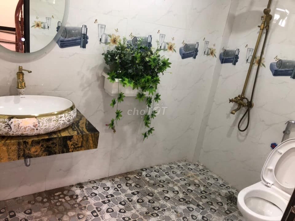 BÁN GẤP NHÀ ĐẸP LÔ GÓC PHỐ HOÀNG VĂN THÁI 35M2