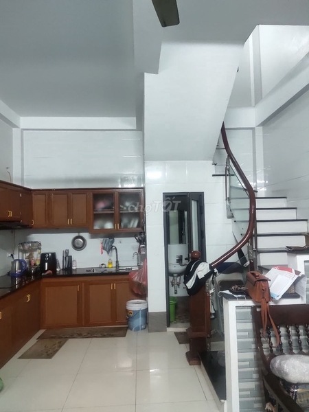 Cần Bán Nhà Mặt Phố Nguyễn Văn Linh Vị Trí Đẹp 40m2