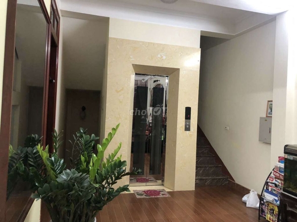 NHÀ