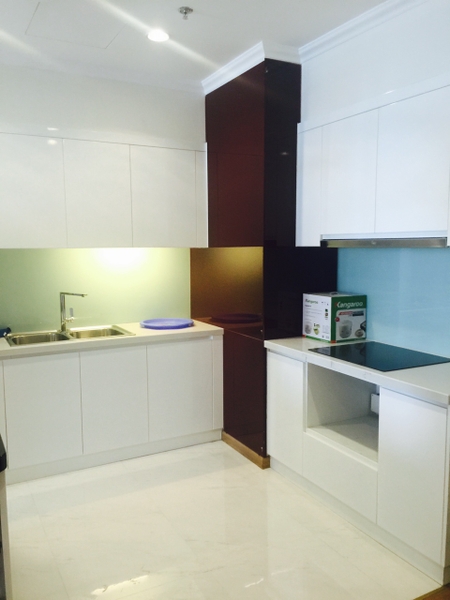 Căn hộ cao cấp tầng 22 tại Vinhomes Nguyễn Chí Thanh, hướng Đông Nam giá 8,5 tỷ.