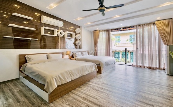Nhà mặt phố Hàng Bồ, Hoàn Kiếm tầng 2,3 có nóc 45m2