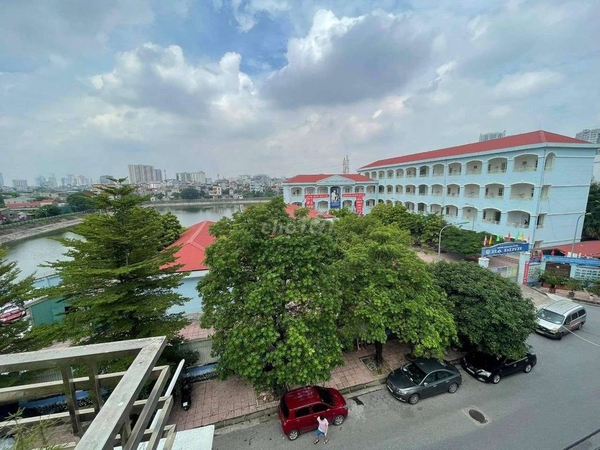 Mặt Bằng Sàn 90m2 Tại Hạ Đình Thuê Lẻ Hoặc Cả Nhà