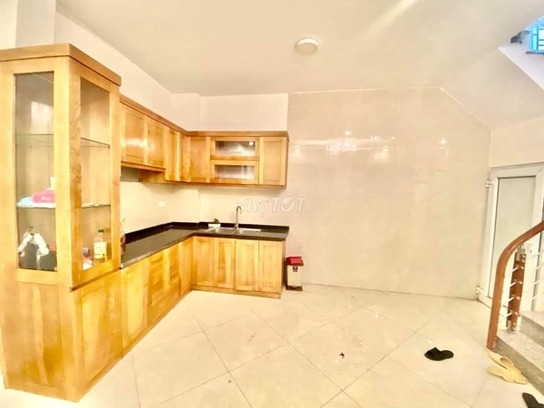Nhà tây hồ cần bán 56 m2 3 tầng đang cho thuê trọ 15tr/1 tháng