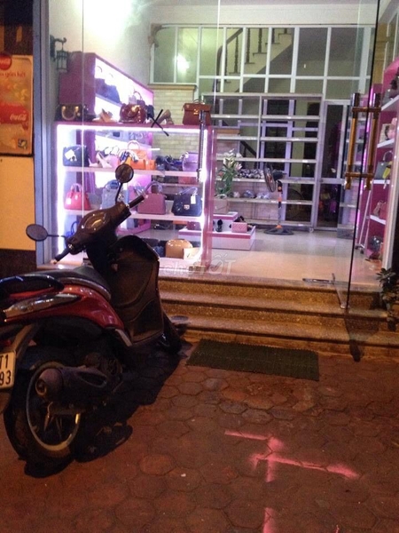 Mặt Bằng Kinh Doanh 38 Vũ Trọng Khánh, Vỉa Hè Rộng
