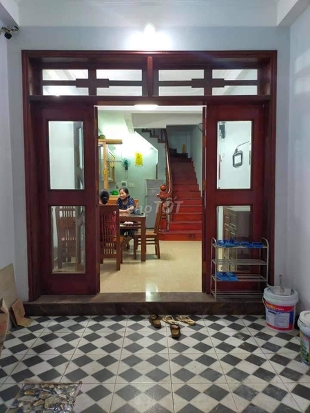 Bán Gấp Siêu Phẩm Bùi Xương Trạch- 38m2 - mặt ngõ thông - kinh doanh tốt