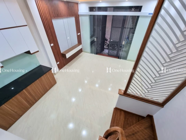 Nhà trong ngõ cách Trần Duy Hưng 200m, diện tích 31m² x 5 tầng, Quận Cầu Giấy