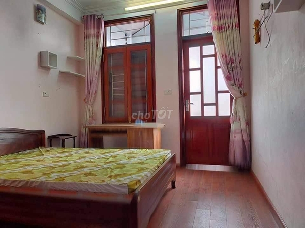 Bán Gấp Siêu Phẩm Bùi Xương Trạch- 38m2 - mặt ngõ thông - kinh doanh tốt