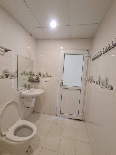 Bán căn hộ chung cư tại CT2C,khu đô thi Nghĩa Đô, diện tích 42,5m2.