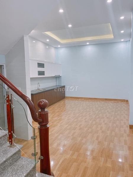 Hai Bà Trưng 57m2 giá 4.85 tỷ mới ở luôn