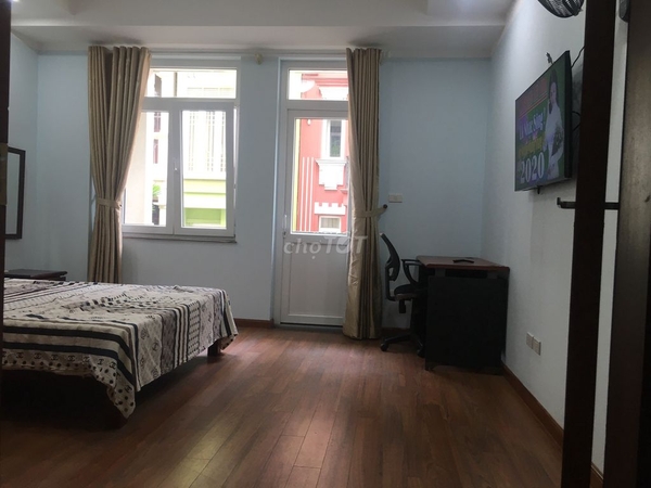 Căn hộ dịch vụ, mini Quận Đống Đa 80m² 2 PN