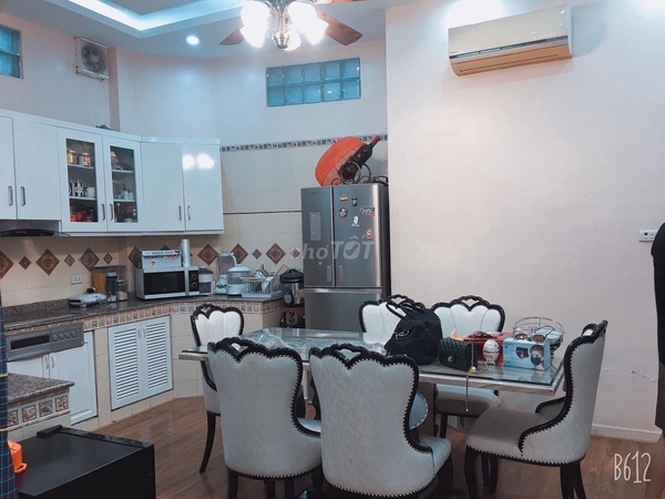 NHÀ VƯỜN - SÂN ĐẸP - GẦN PHỐ 80M2 6,8 TỶ