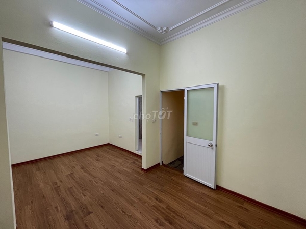 Nhà cách ngõ 30m oto tránh nhau 26m2 6 ngủ
