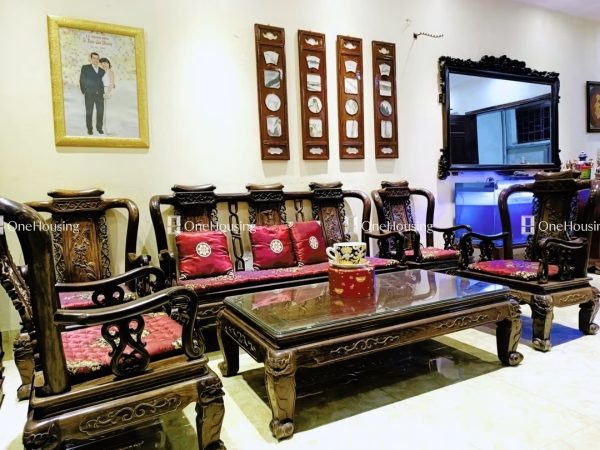 Nhà mặt ngõ cách Âu Cơ (đường gom chân đê) 60m, diện tích 72m² x 4 tầng, mặt tiền 5.2m