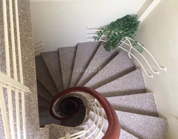 Bán nhà chính chủ, sổ đỏ ngõ 34 phố Xuân La 30m2 3 ngủ