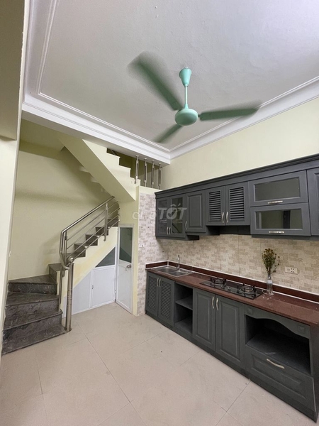 Nhà cách ngõ 30m oto tránh nhau 26m2 6 ngủ