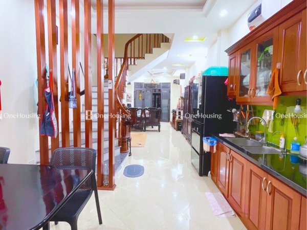 Bán nhà mặt ngõ diện tích 56.81m² x 5 tầng, mặt tiền 3.85m, Quận Tây Hồ