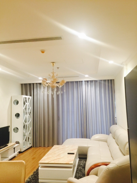 Căn hộ cao cấp tầng 22 tại Vinhomes Nguyễn Chí Thanh, hướng Đông Nam giá 8,5 tỷ.
