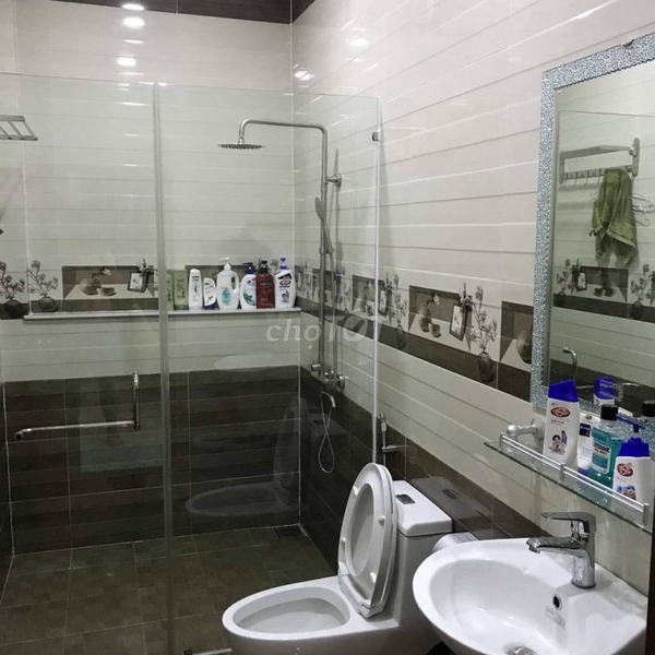 BÁN NHÀ LÔ GÓC, Ô TÔ ĐỖ,  Q. THANH XUÂN,31M2, 4 NGỦ