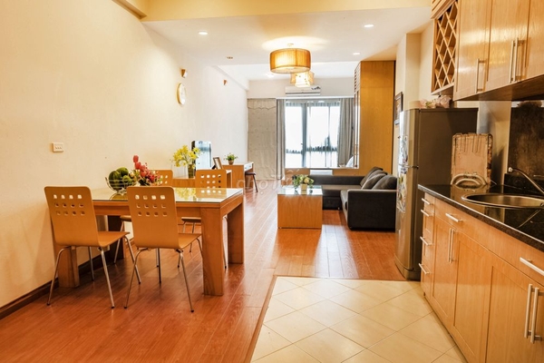 Cho Thuê Căn hộ dịch vụ DT 70m2 Ban Công View Hồ Ba Mẫu