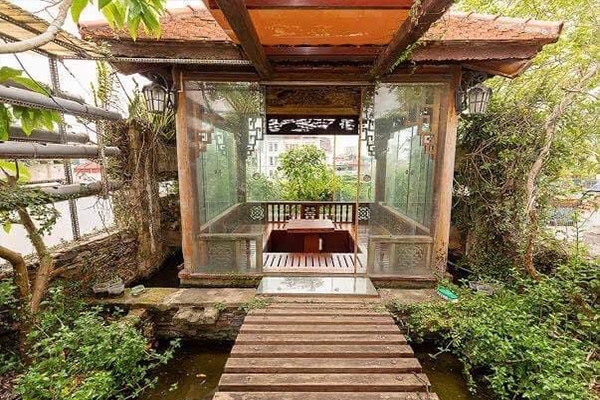 Bán nhà chính chủ mặt hồ Đền lừ, cách TTTM Time city 100m.