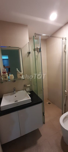 Cho Thuê Căn Hộ Dịch Vụ Cao Cấp 51M2 Đắc Địa Tại D'capitale
