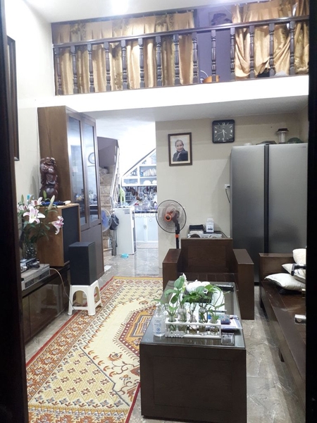 Tầng  1