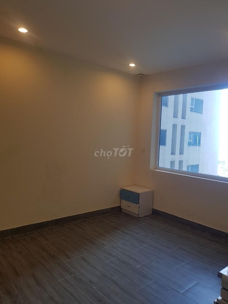 GẤP!Cho thuê CH CC 120m2, 3PN tại Hồ Gươm Plaza