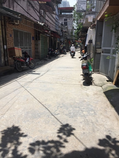 Bán nhà 3,1ty 80m2 ô tô đỗ cửa 2 mặt tiền tại Nguyễn Xiển