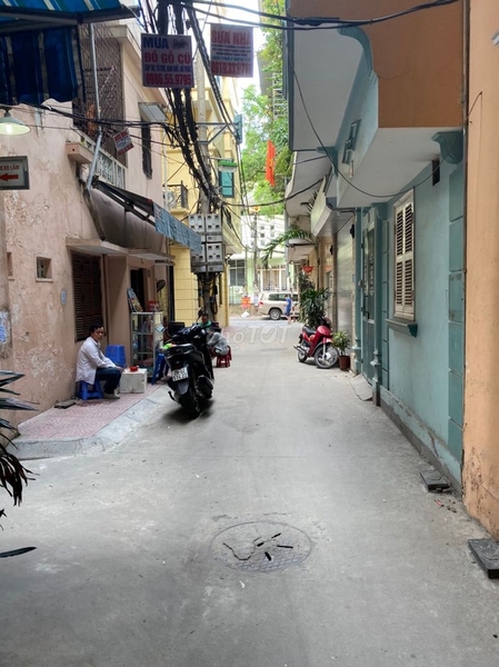 Bán nhà 31.5m2 ngõ 40 Tạ Quang Bửu, Ngõ rộng 3m