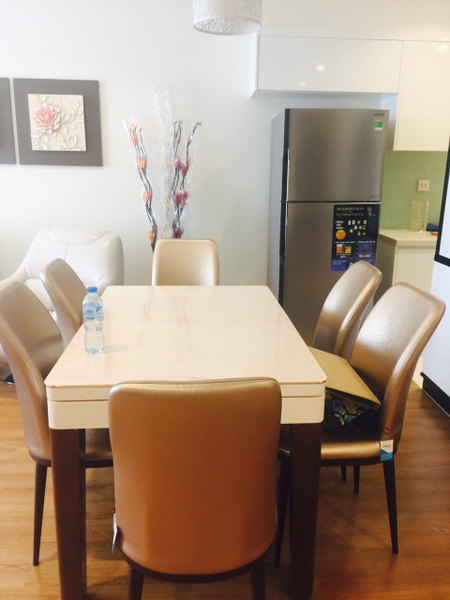 Căn hộ cao cấp tầng 22 tại Vinhomes Nguyễn Chí Thanh, hướng Đông Nam giá 8,5 tỷ.