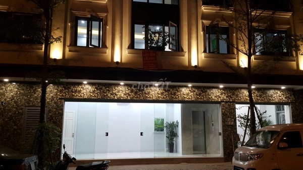 Bán Hoặc Cho Thuê Nhà Mặt Phố Đường Bưởi