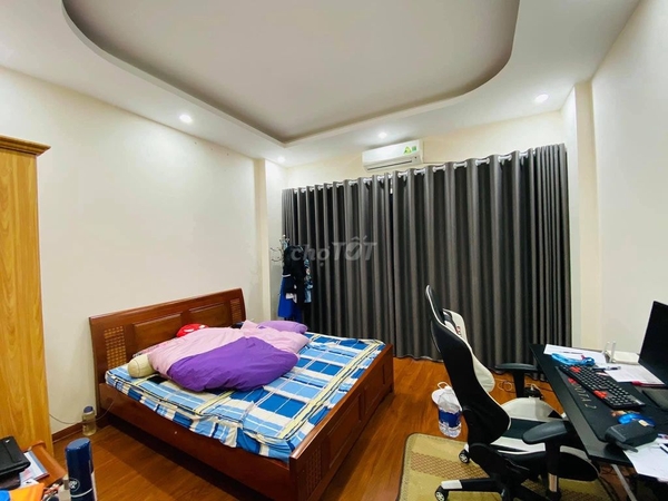 Bán Nhà Cầu Giấy DT56M x 6T x 5.5MT Giá 5 Tỷ