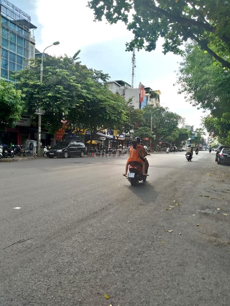 Cần bán; Nhà mặt phố Thụy Khuê diện tích 45 m2 4 ngủ