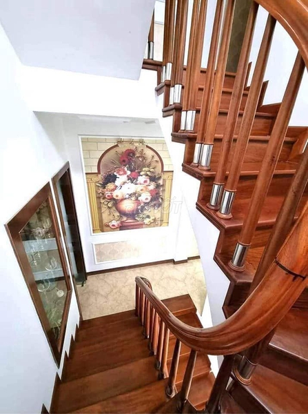 Nhà Bồ Đề, Long Biên 5 Tầng 66m bán gấp tháng 9