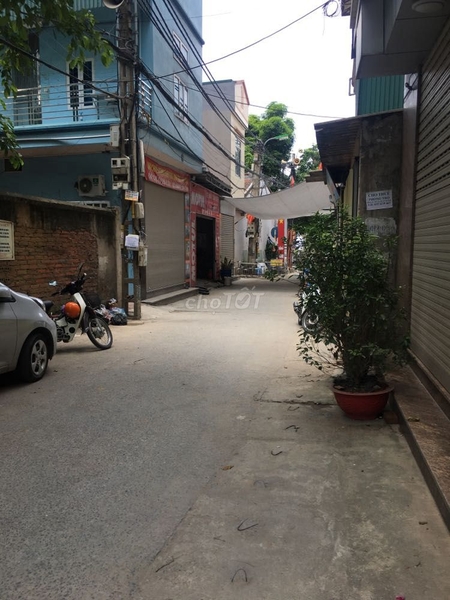 Ngõ 193 Phú Diễn ô tô quay đầu , 32m 4 tầng 3.3 tỷ