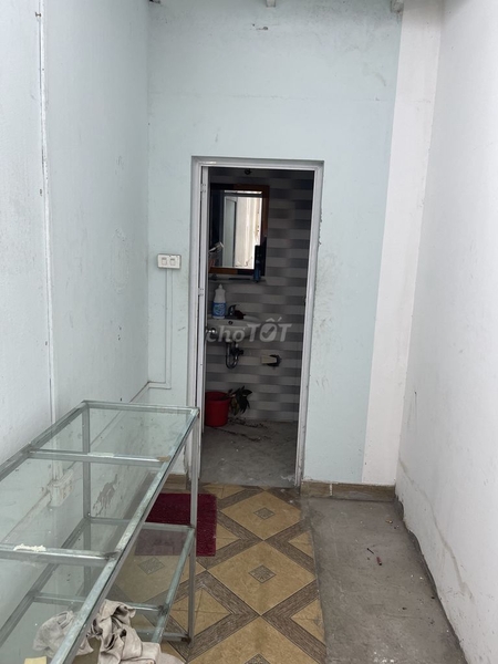 Cho Thuê Mặt Bằng Kinh Doanh Đường Cổ Linh 100m²