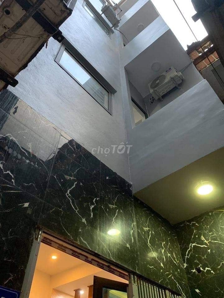 Nhà đẹp Lê Đức Thọ bán rẻ tặng full nội thất 36m2, 4 ngủ