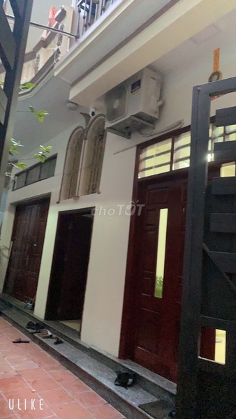 Cần bán nhà 130m2 ngõ 257 phố Thanh Nhàn Hai Bà Trưng