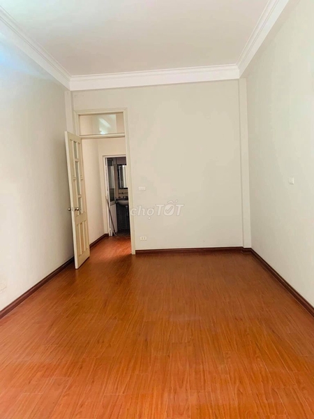 Cần Bán Gấp Nhà Mặt Phố, 5 Tầng Hoàng Mai, Trương Định