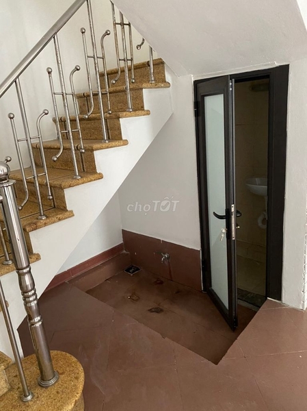 Chính chủ bán nhà 3 tầng mặt phố Ngọc Lâm - LBiên 19m2 3 tầng