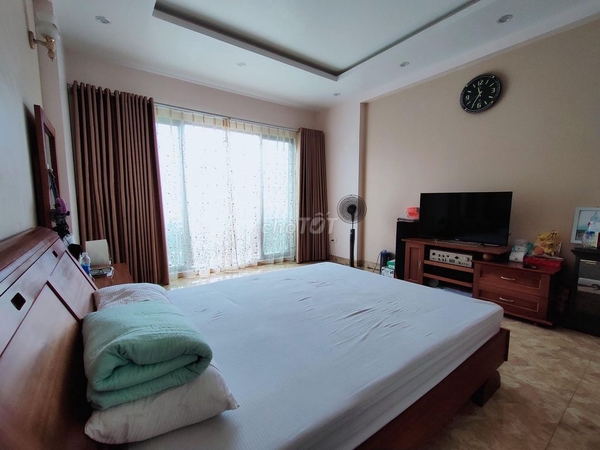 NHÀ SIÊU HÓT MẶT PHỐ HOA LÂM, 6 TẦNG THANG MÁY.
