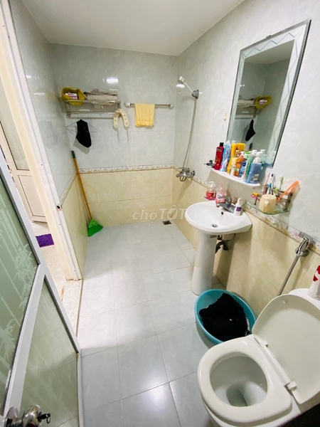 Bán nhà 3 tầng ô tô đỗ cửa 2 mặt thoáng, 3 ngủ, 3,6 tỷ