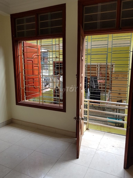 CHÍNH CHỦ CẦN BÁN GẤP NHÀ TRUNG KÍNH 40,5M2x4TẦNG