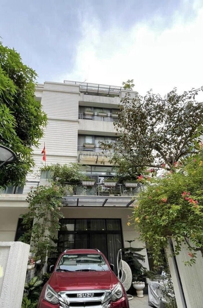 Bán biệt thự vườn Triều Khúc 146M2 siêu đẹp