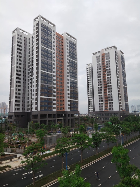 CHO THUÊ SHOPHOUSE CHÂN ĐẾ CHUNG CƯ H9 STARLAKE