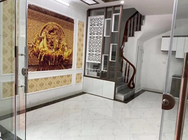 Tầng 1