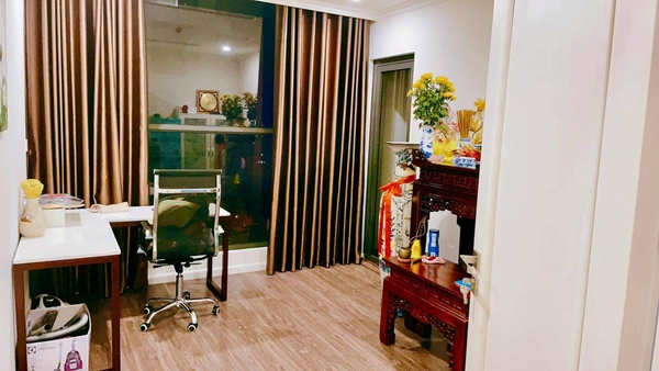 Bán căn hộ cao cấp, toà r3 Sunshine City, diện tích 100m2, view Cầu Nhật Tân.